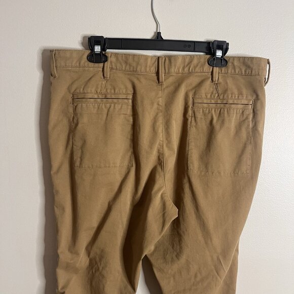 LL Bean Men’s Classic Fit 38x29 Khaki Chino Pants - Picture 3 of 5